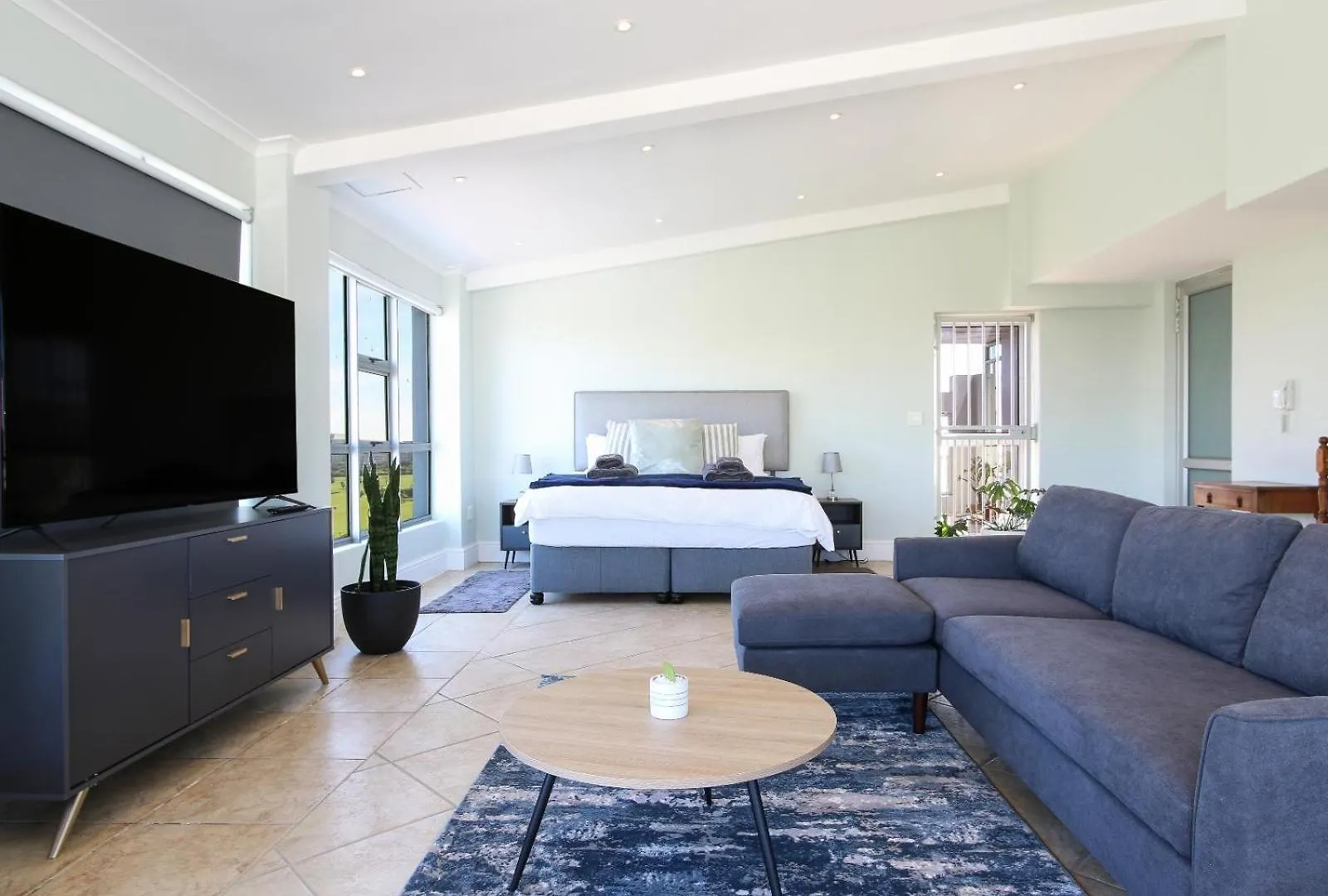 Ocean View Properties - Penthouse Cape Town Daire