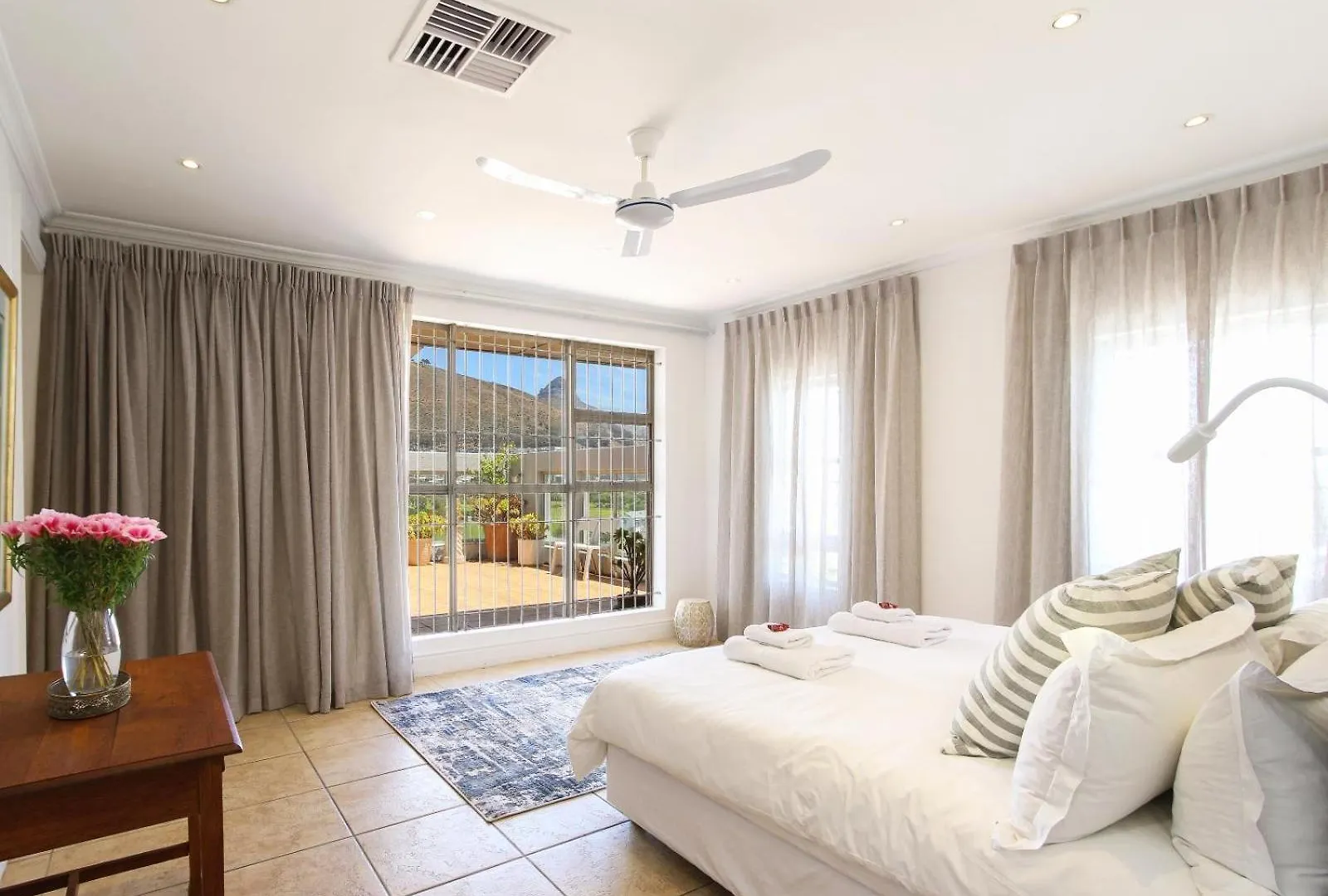 Daire Ocean View Properties - Penthouse Cape Town